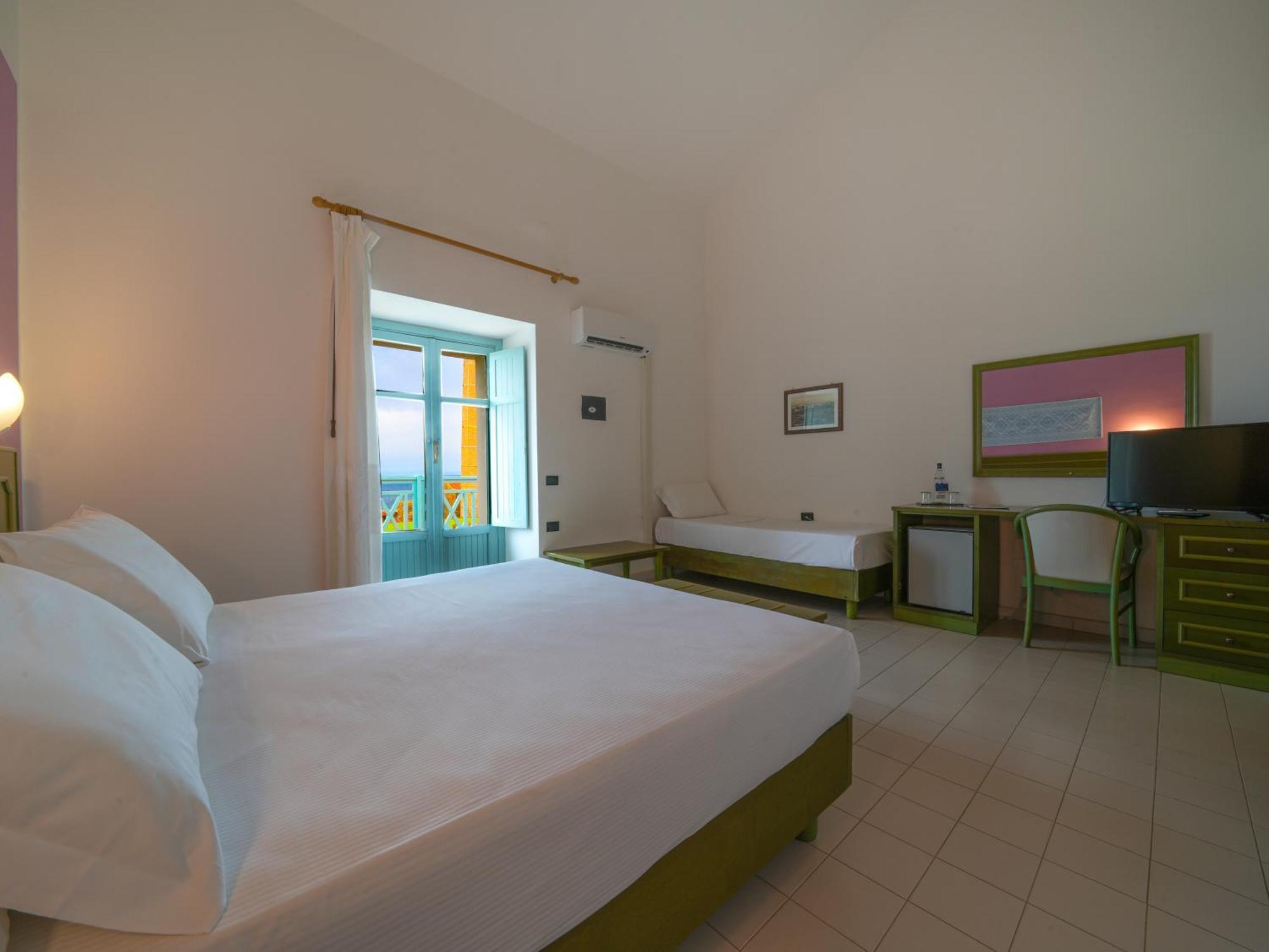 Le Tonnare Di Stintino - Beach Resort Экстерьер фото