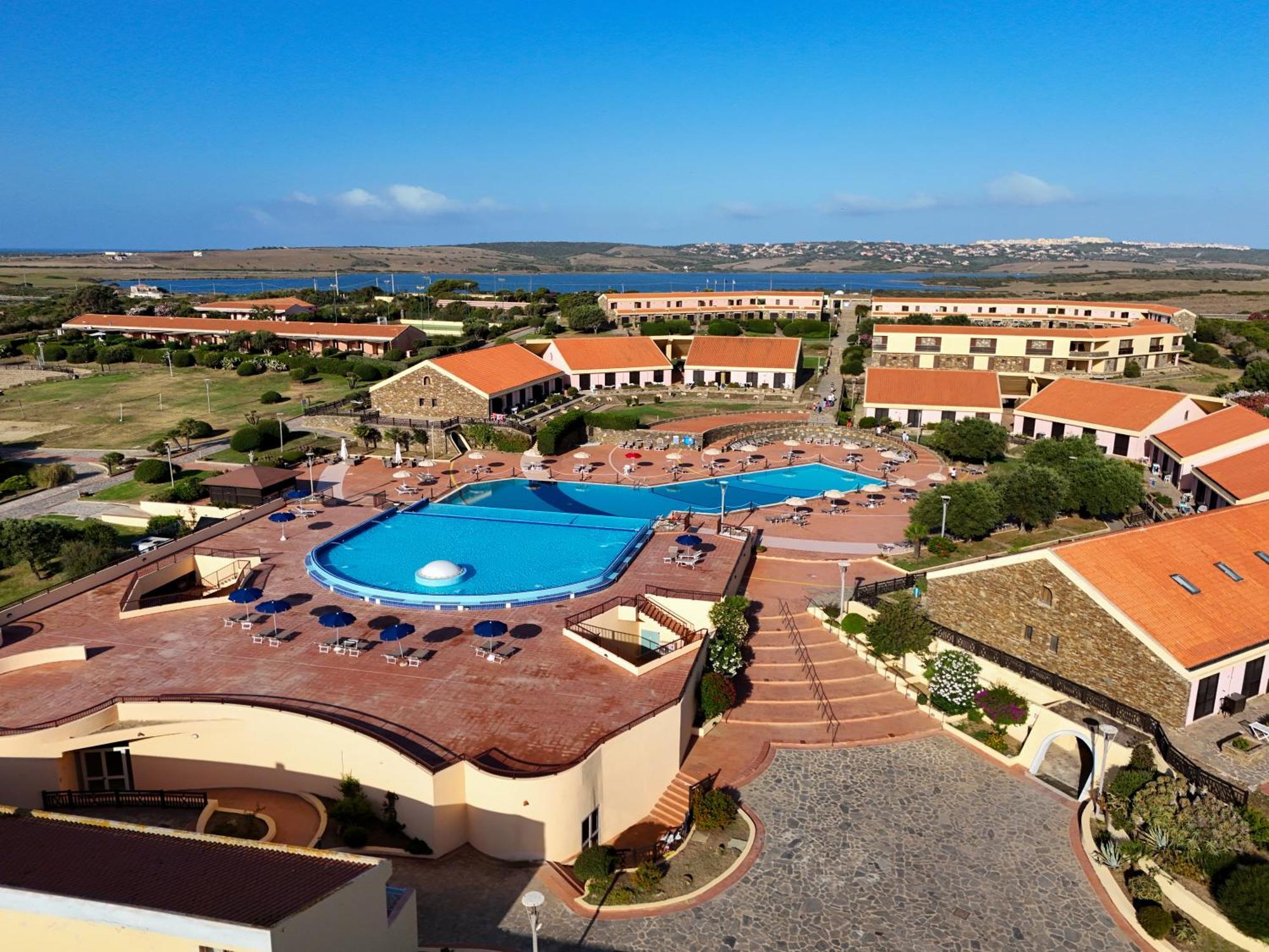 Le Tonnare Di Stintino - Beach Resort Экстерьер фото